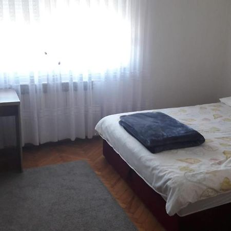 Apartment Upper Town Gospic Exterior photo