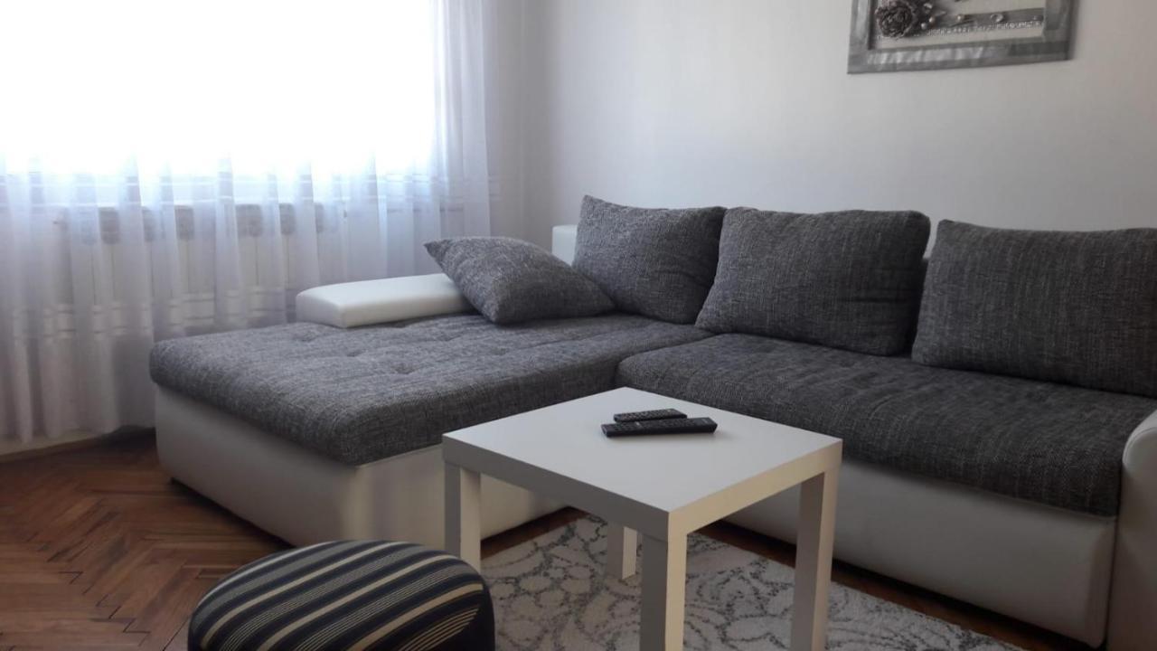 Apartment Upper Town Gospic Exterior photo